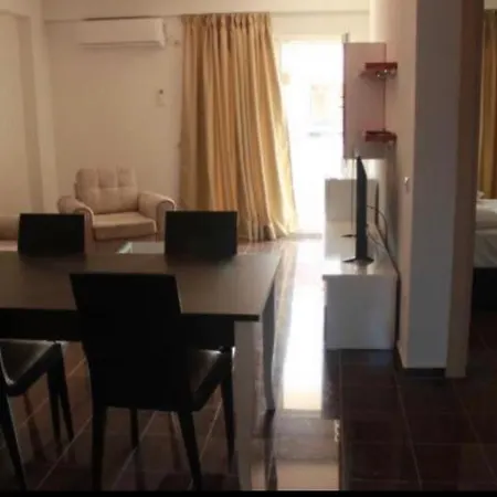 Fishta & Hotell Velipojë