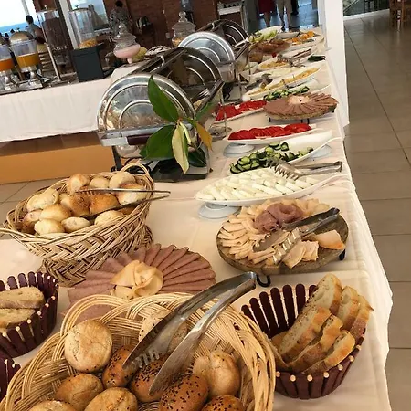 Fishta & 4* Velipojë