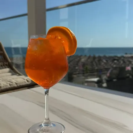 Отель Fishta & 4*