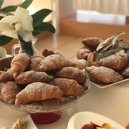 Fishta & 4* Velipojë